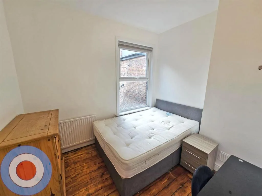 5 bedroom house for rent