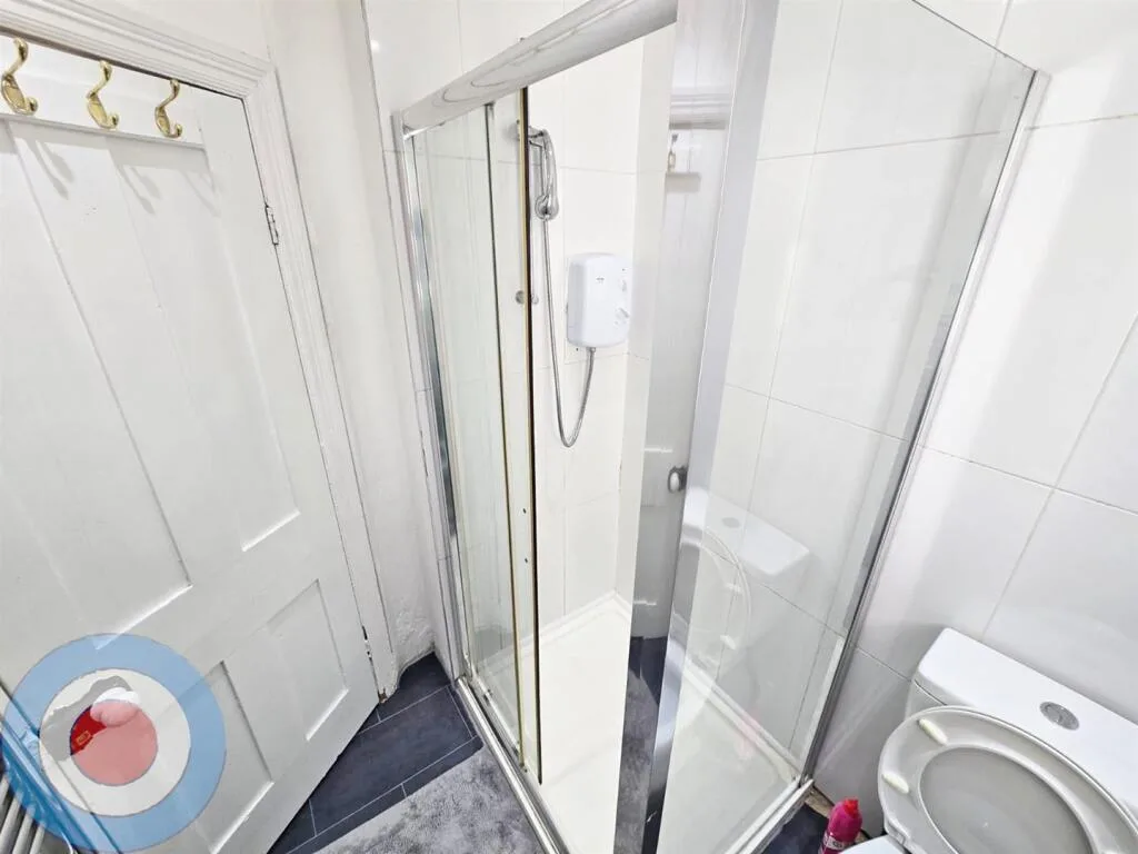 5 bedroom house for rent