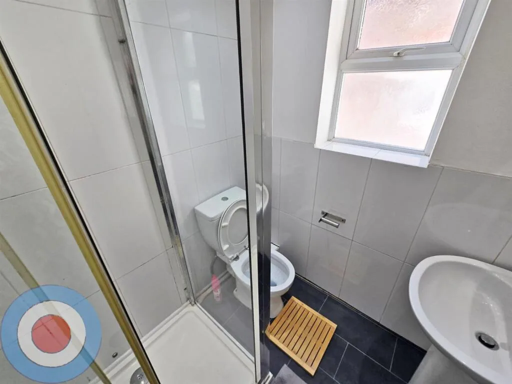 5 bedroom house for rent