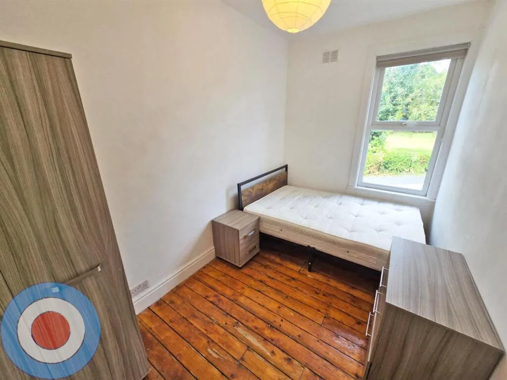 5 bedroom house for rent