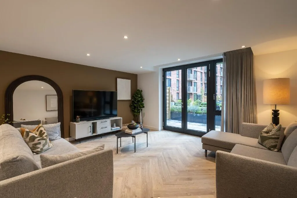 3 bedroom flat for rent