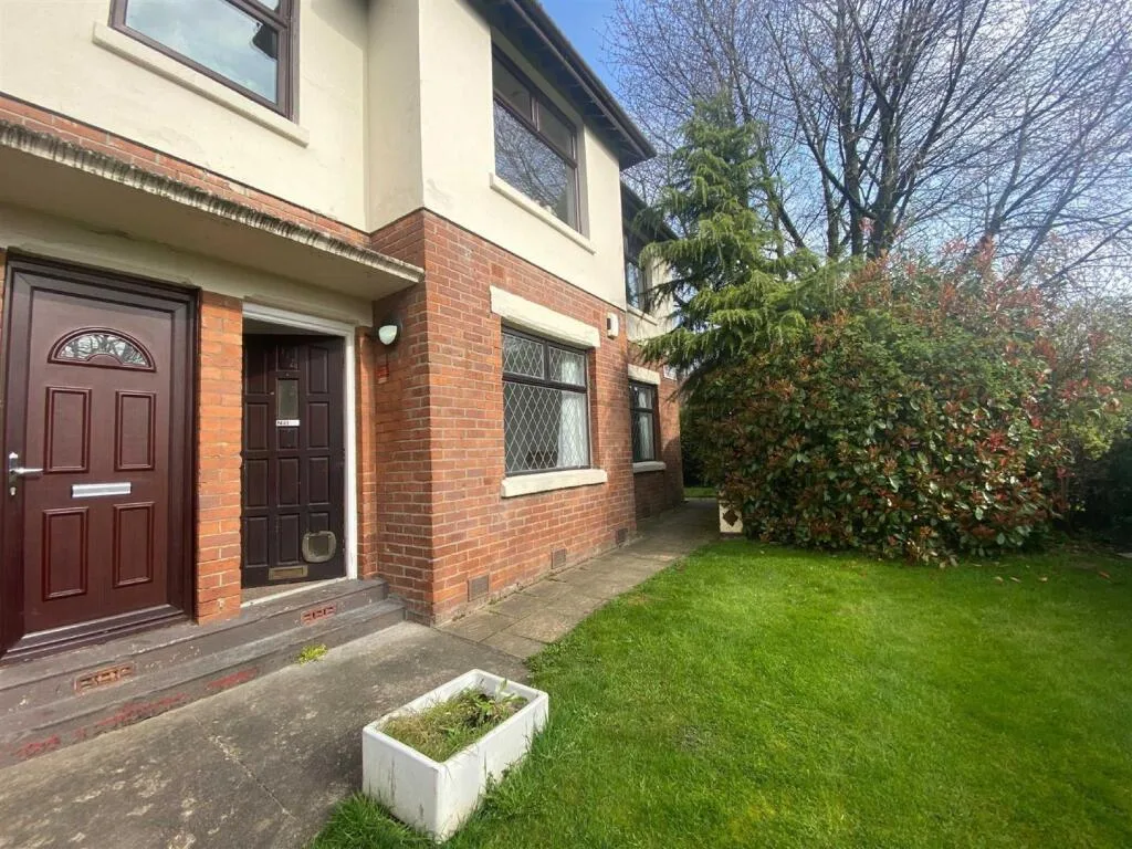 2 bedroom ground floor flat for rent