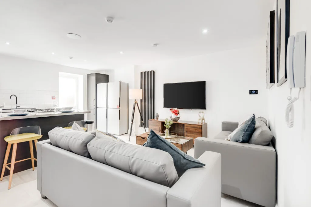 6 bedroom terraced house for rent
