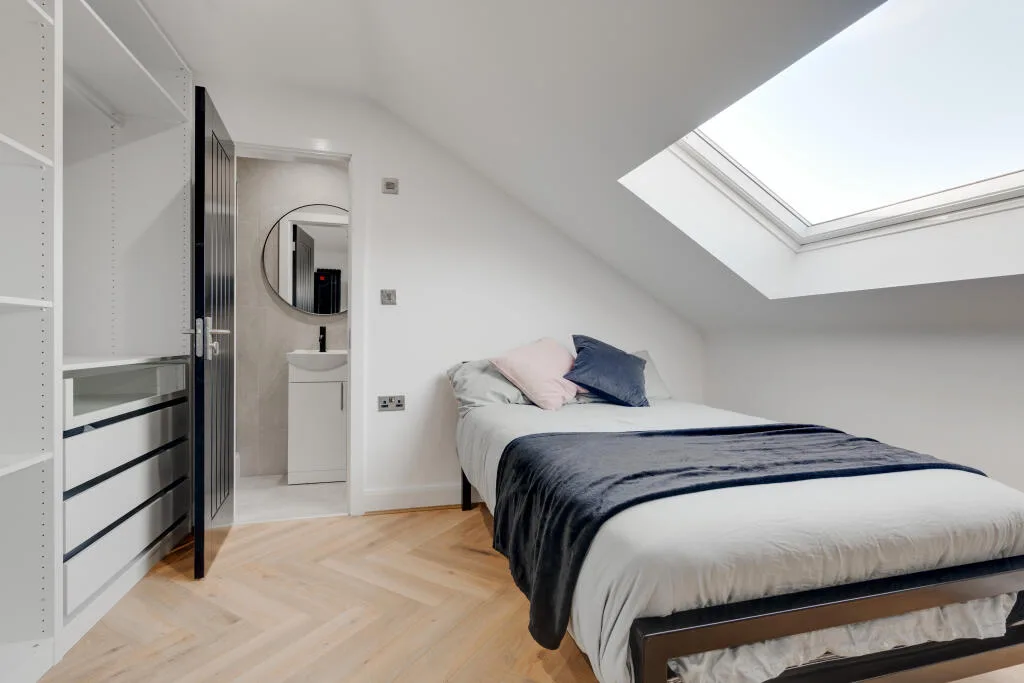 6 bedroom terraced house for rent