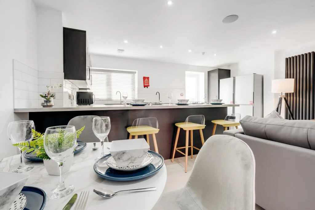 6 bedroom terraced house for rent