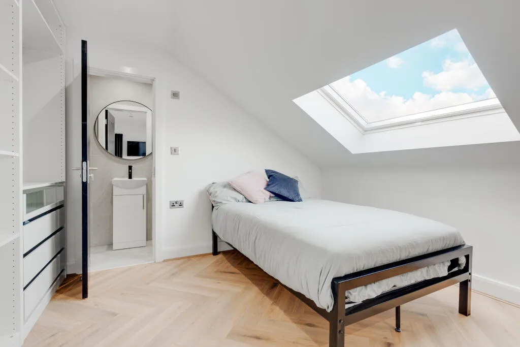 6 bedroom terraced house for rent