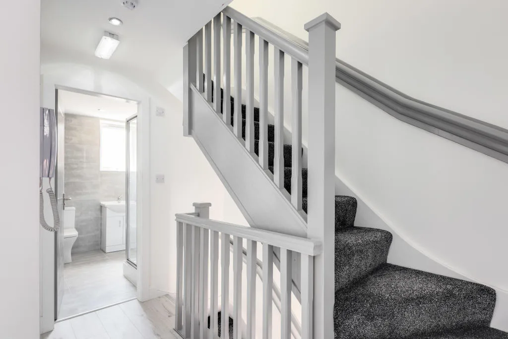 6 bedroom terraced house for rent