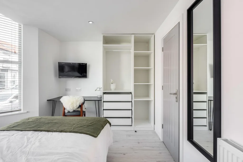 6 bedroom terraced house for rent