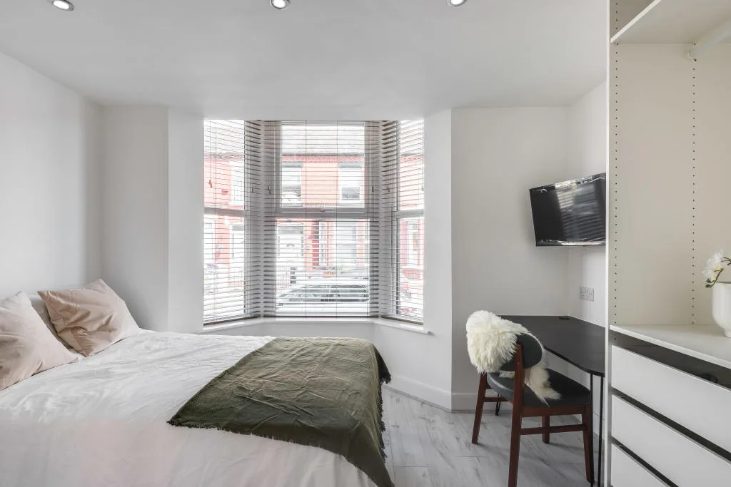 6 bedroom terraced house for rent