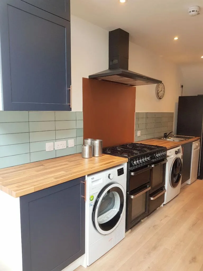 6 bedroom terraced house for rent
