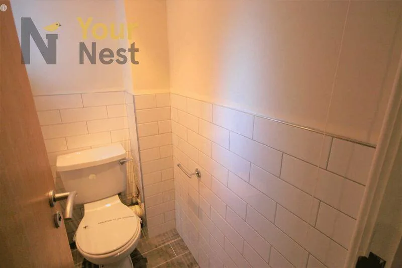 5 bedroom detached house for rent
