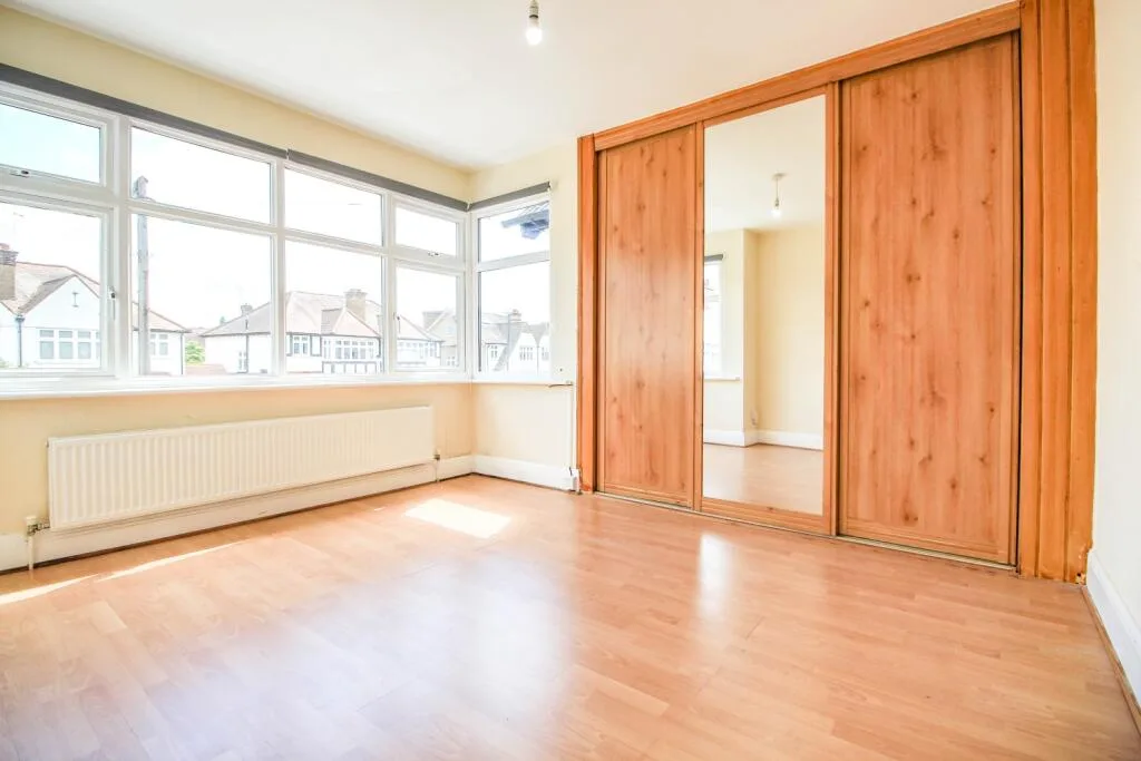 1 bedroom maisonette for rent