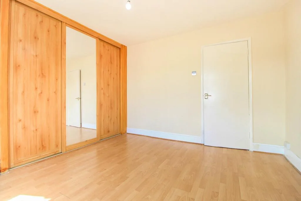 1 bedroom maisonette for rent