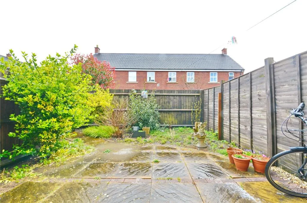 4 bedroom terraced house for rent