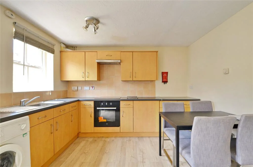 4 bedroom terraced house for rent