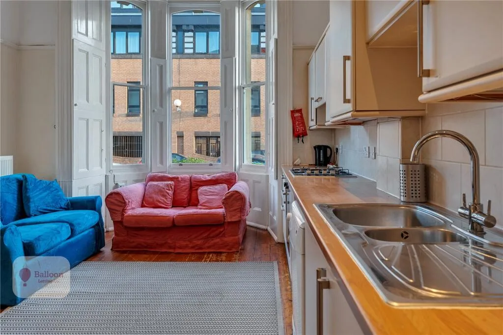 4 bedroom semi-detached house for rent