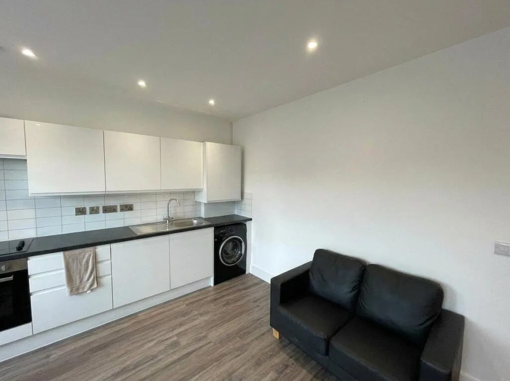4 bedroom apartment for rent