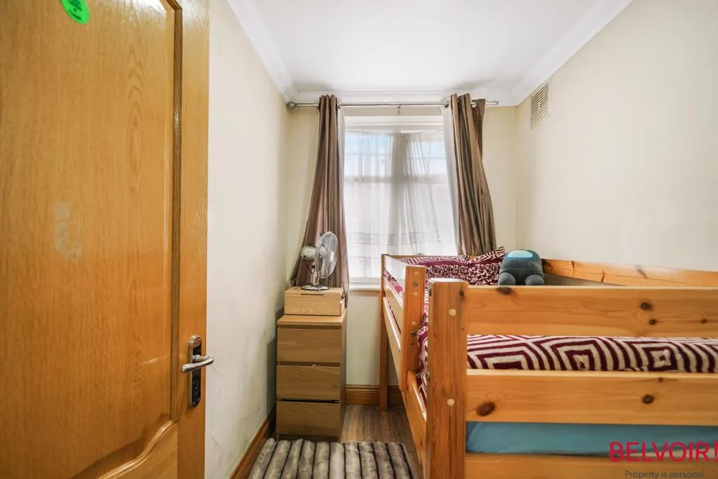 3 bedroom semi-detached house for rent