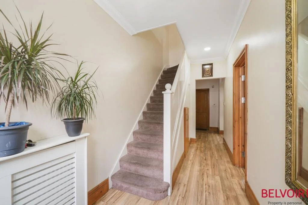 3 bedroom semi-detached house for rent