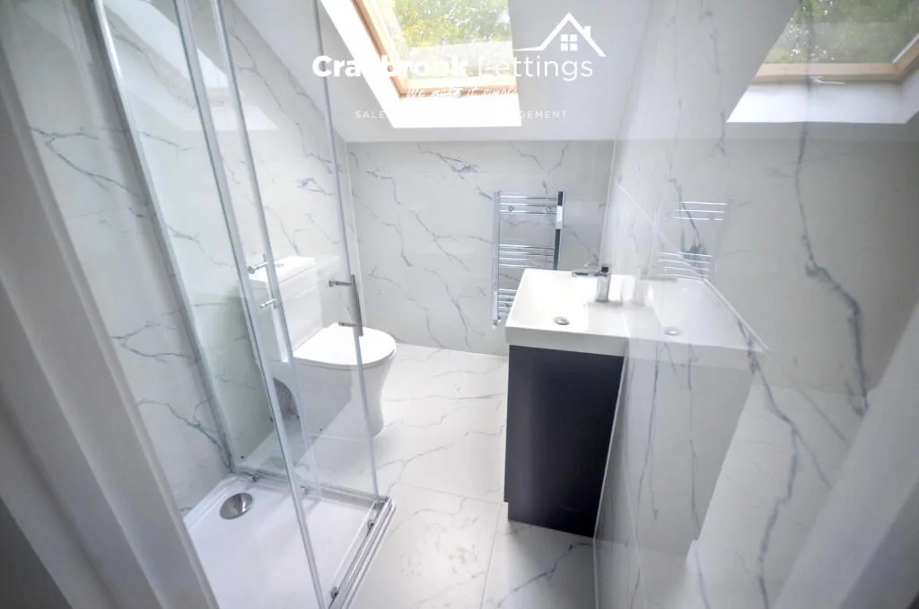 5 bedroom terraced house for rent