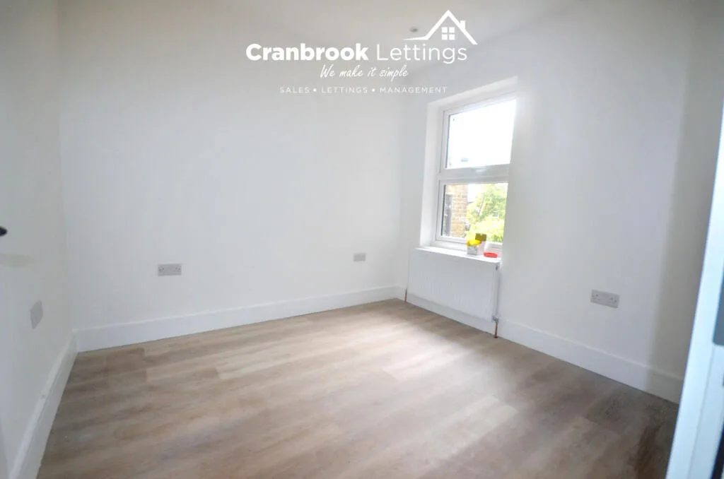5 bedroom terraced house for rent