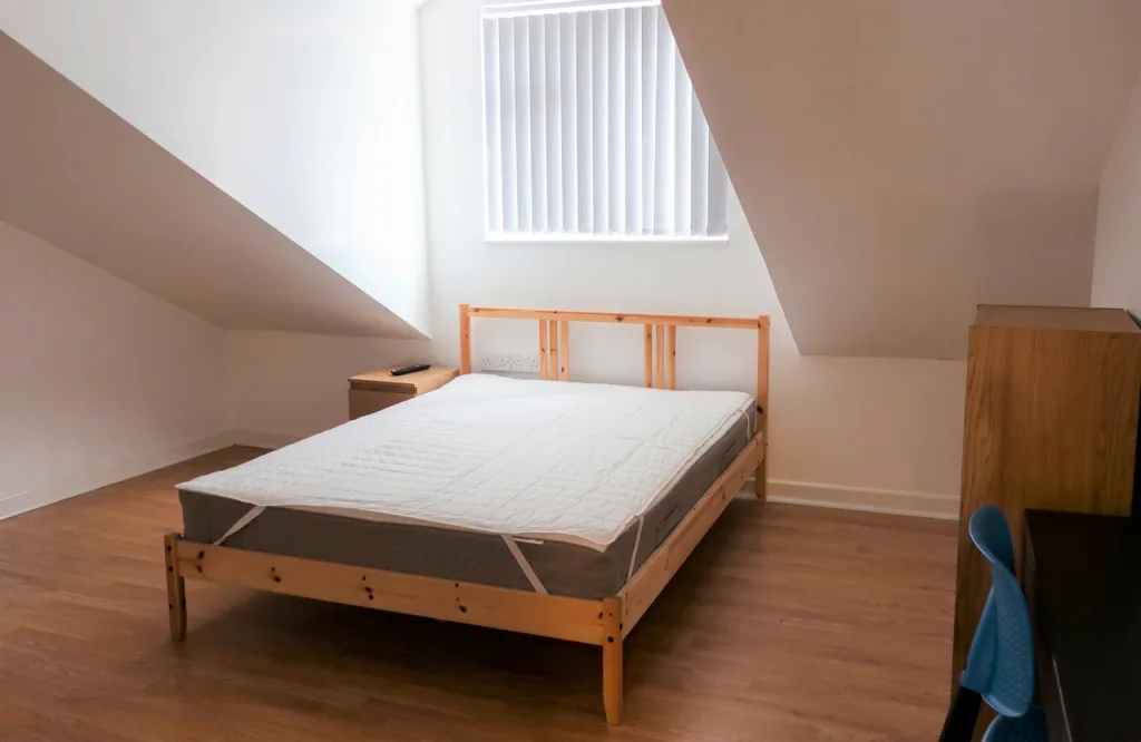 6 bedroom house for rent