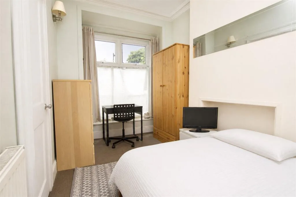 4 bedroom terraced house for rent