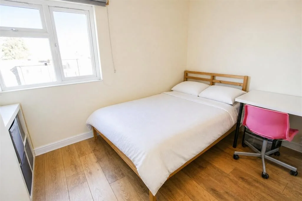 5 bedroom house for rent