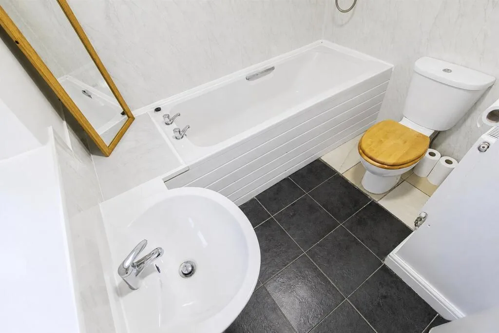 5 bedroom house for rent