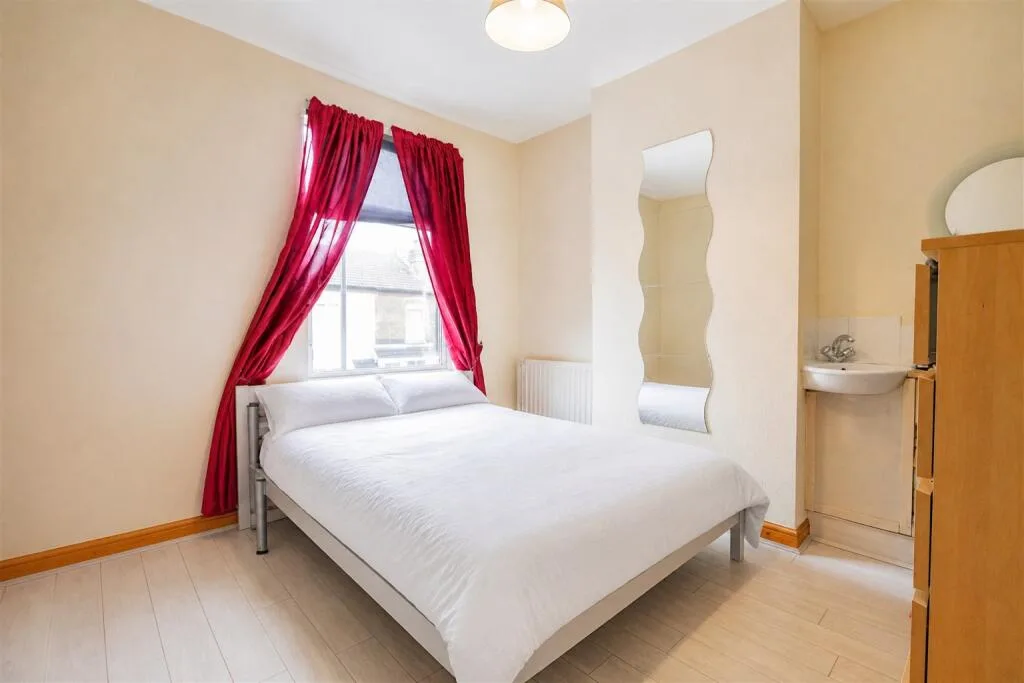 4 bedroom house for rent