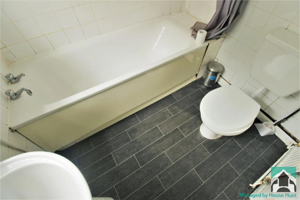 5 bedroom house for rent