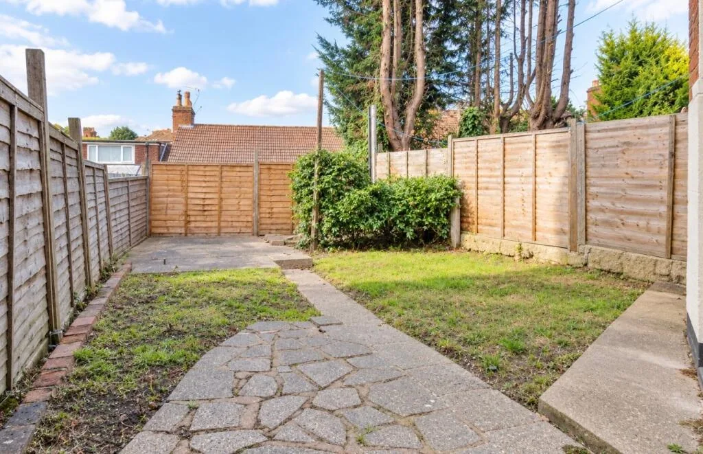 4 bedroom detached house for rent