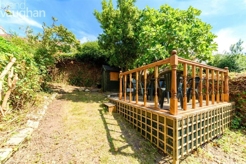 4 bedroom terraced house for rent