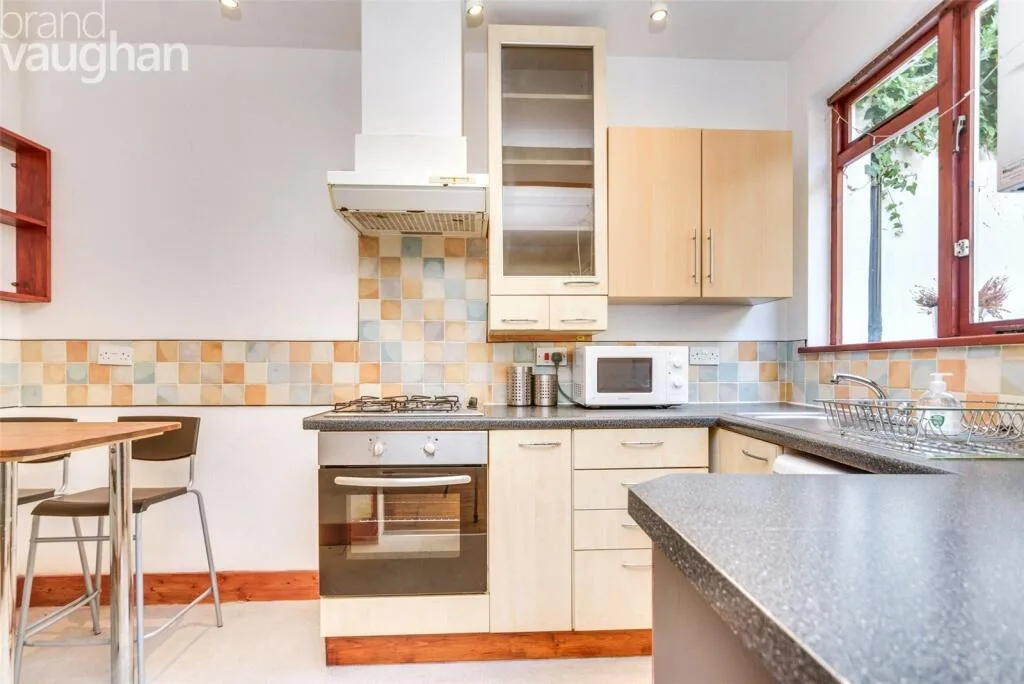 4 bedroom terraced house for rent