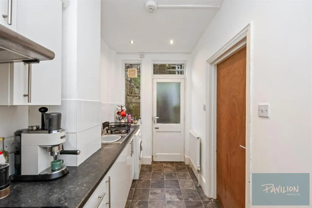 4 bedroom terraced house for rent