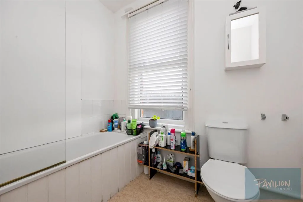 4 bedroom terraced house for rent