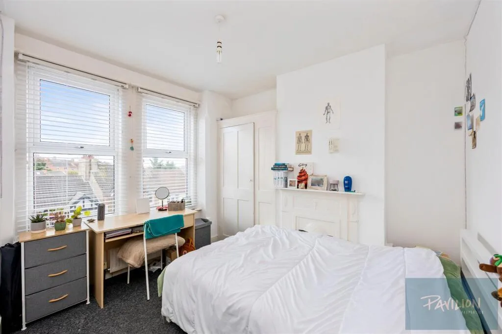 4 bedroom terraced house for rent