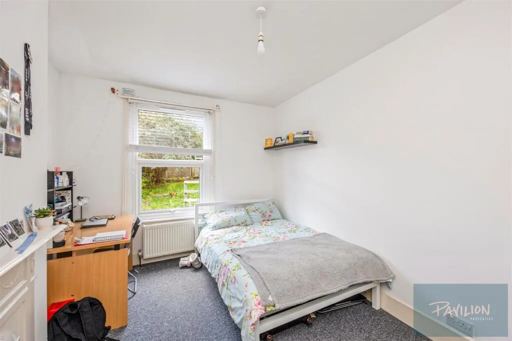 4 bedroom terraced house for rent