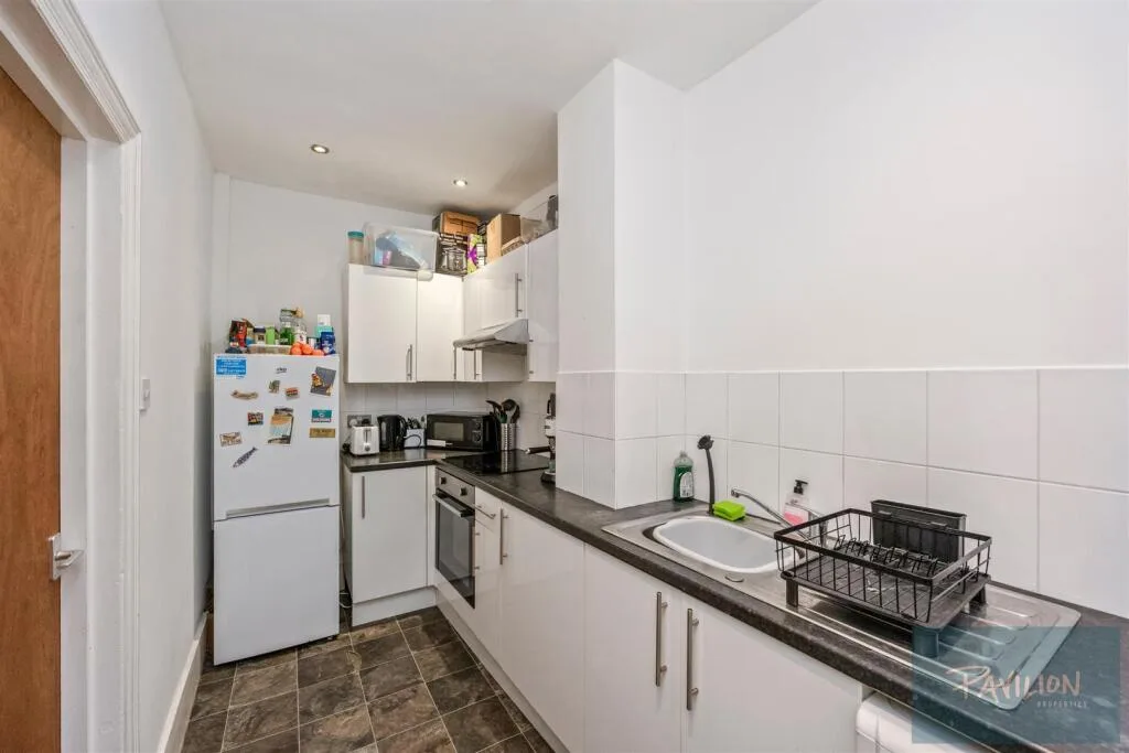 4 bedroom terraced house for rent