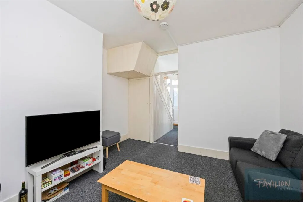 4 bedroom terraced house for rent