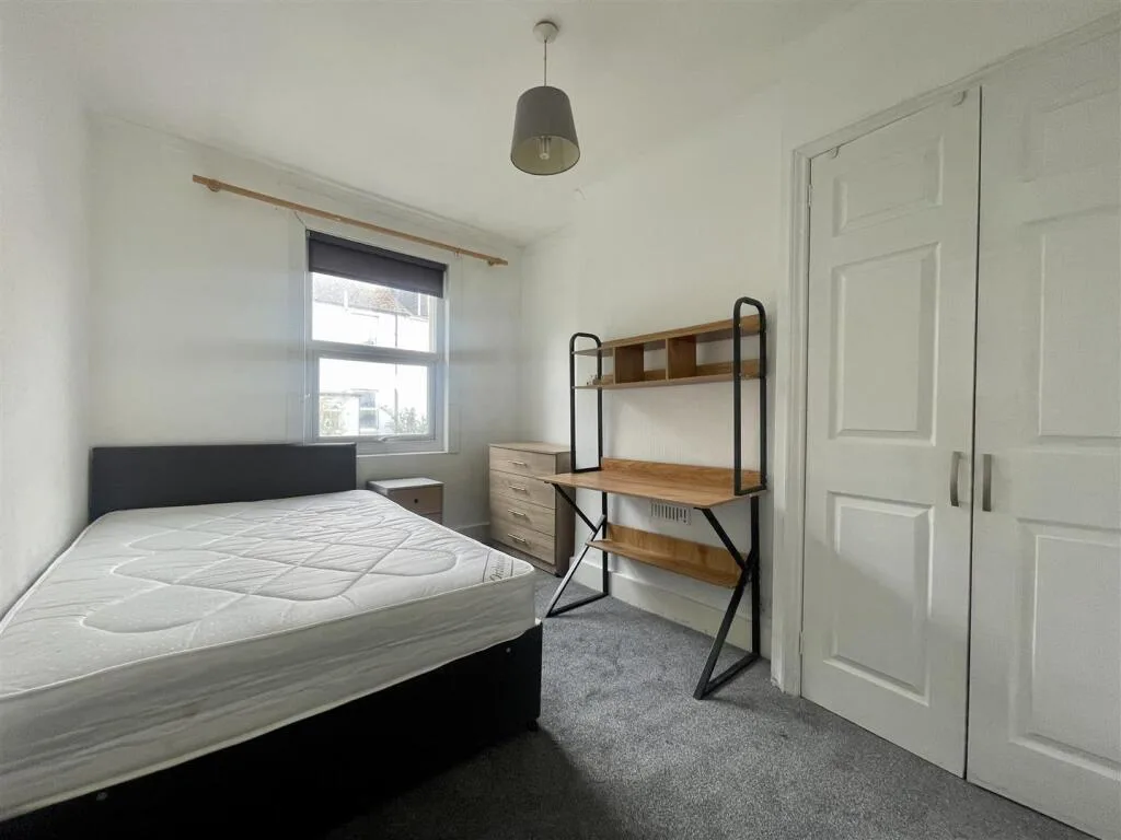 4 bedroom terraced house for rent