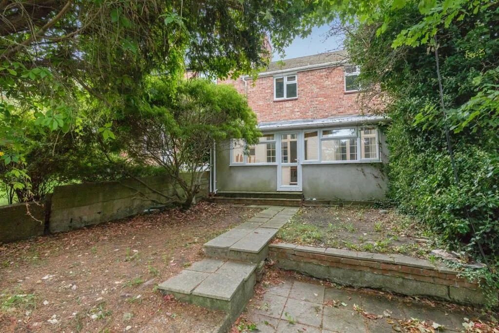 4 bedroom terraced house for rent