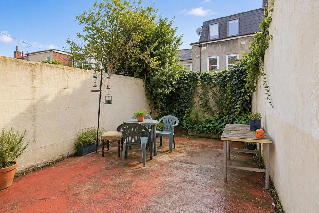 4 bedroom terraced house for rent