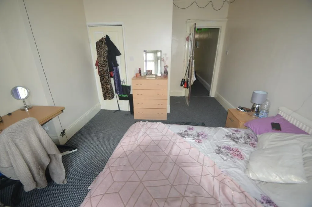 7 bedroom house for rent
