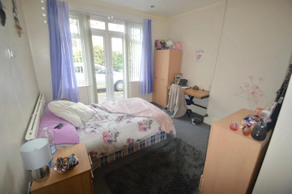 7 bedroom house for rent