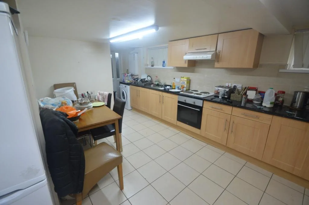 7 bedroom house for rent