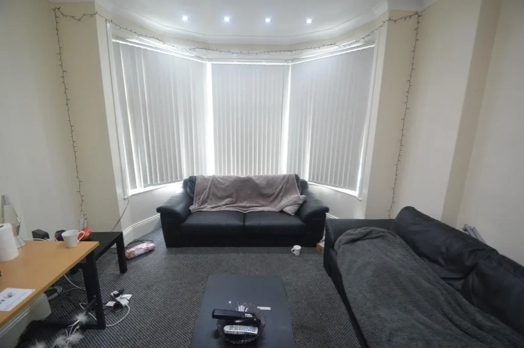 7 bedroom house for rent