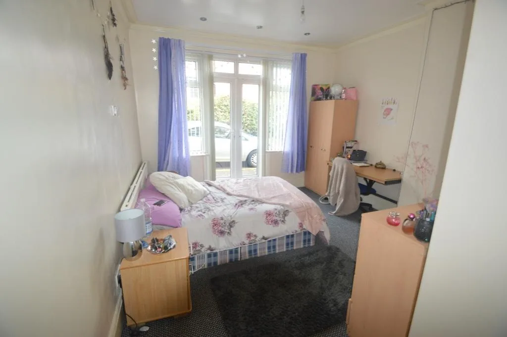 7 bedroom house for rent