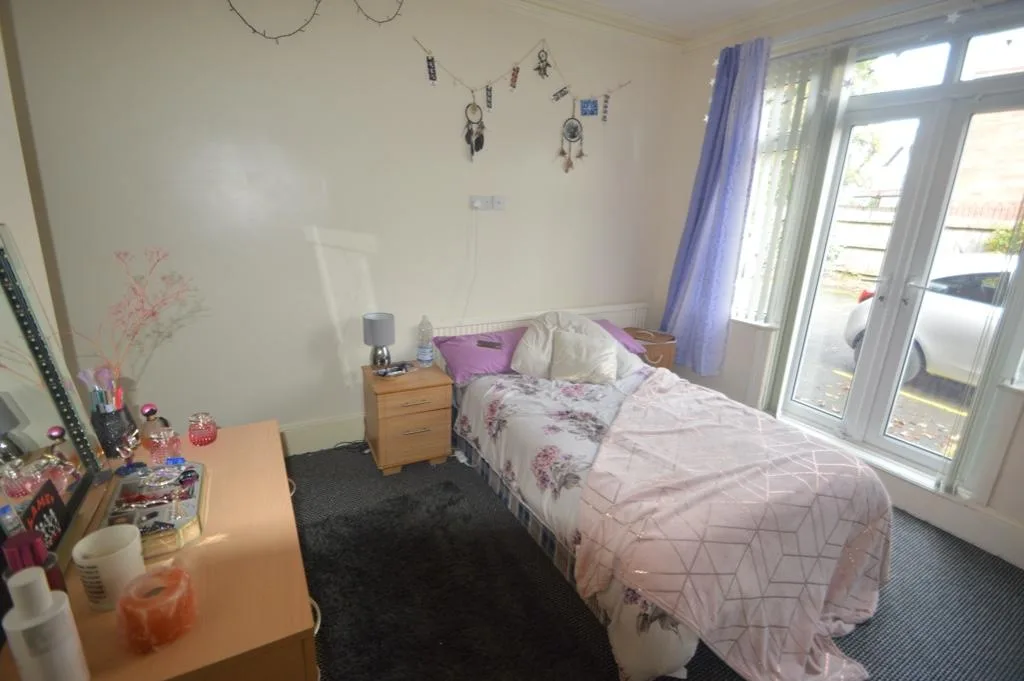 7 bedroom house for rent