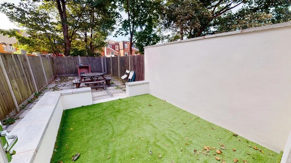 7 bedroom house for rent